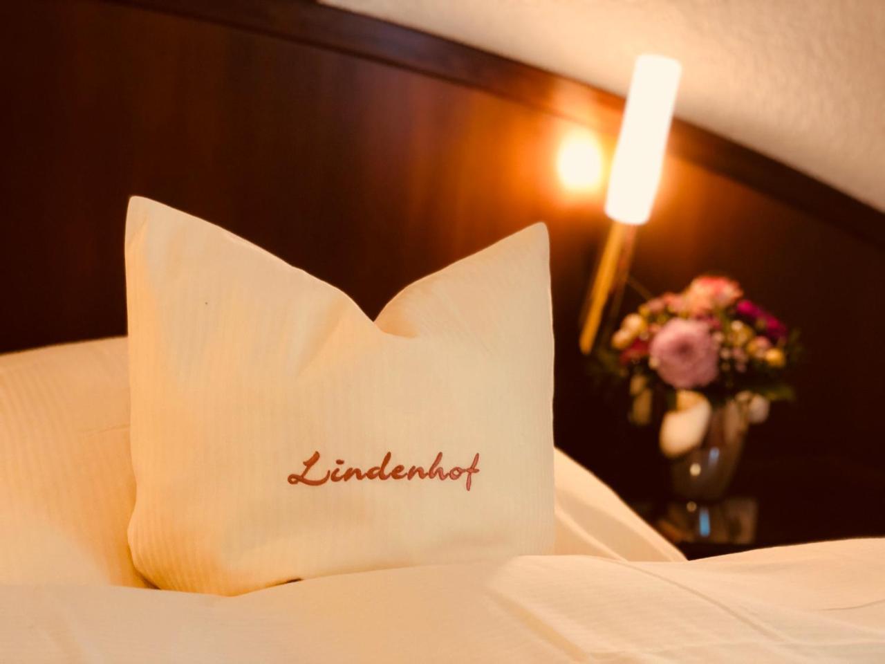 Hotel Lindenhof Мьонхенгладбах Екстериор снимка